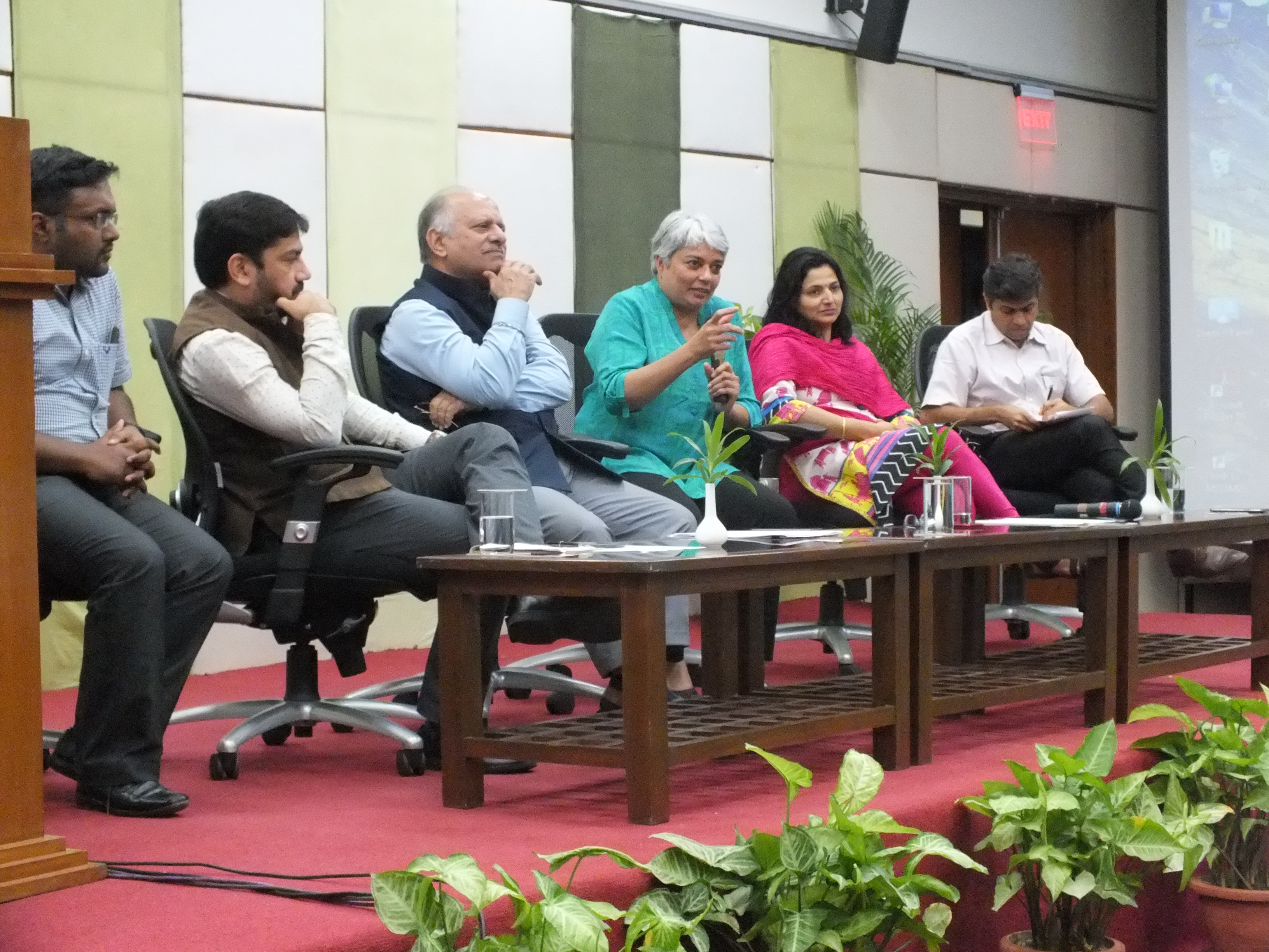 IFS Officers learn more about the role of NGOs in the field of wildlife