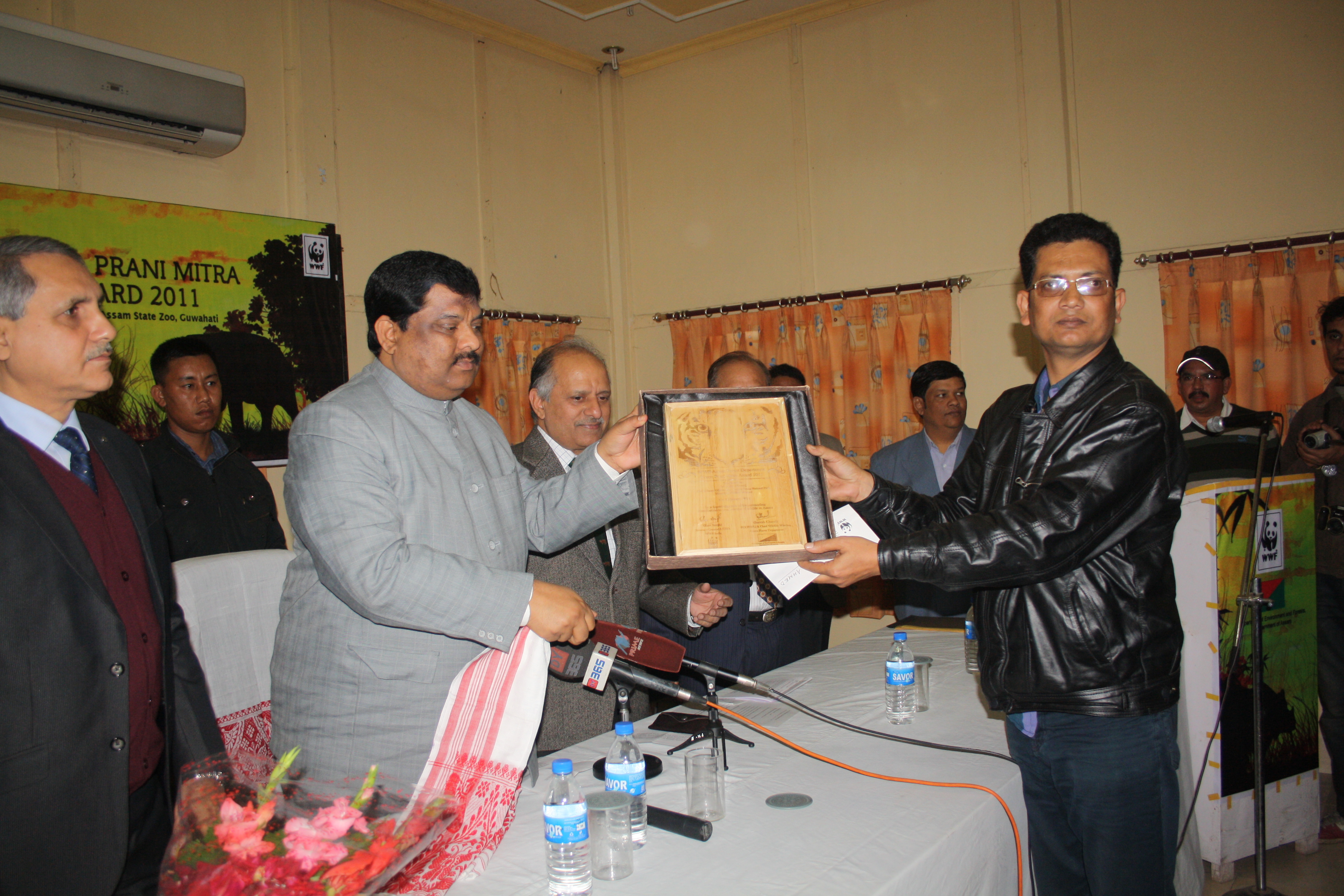 wwf-assam-forest-department-vanya-prani-mitra-awards-presented-to